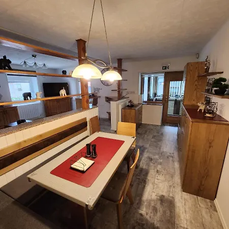 아파트 Apartma Cik 보베츠